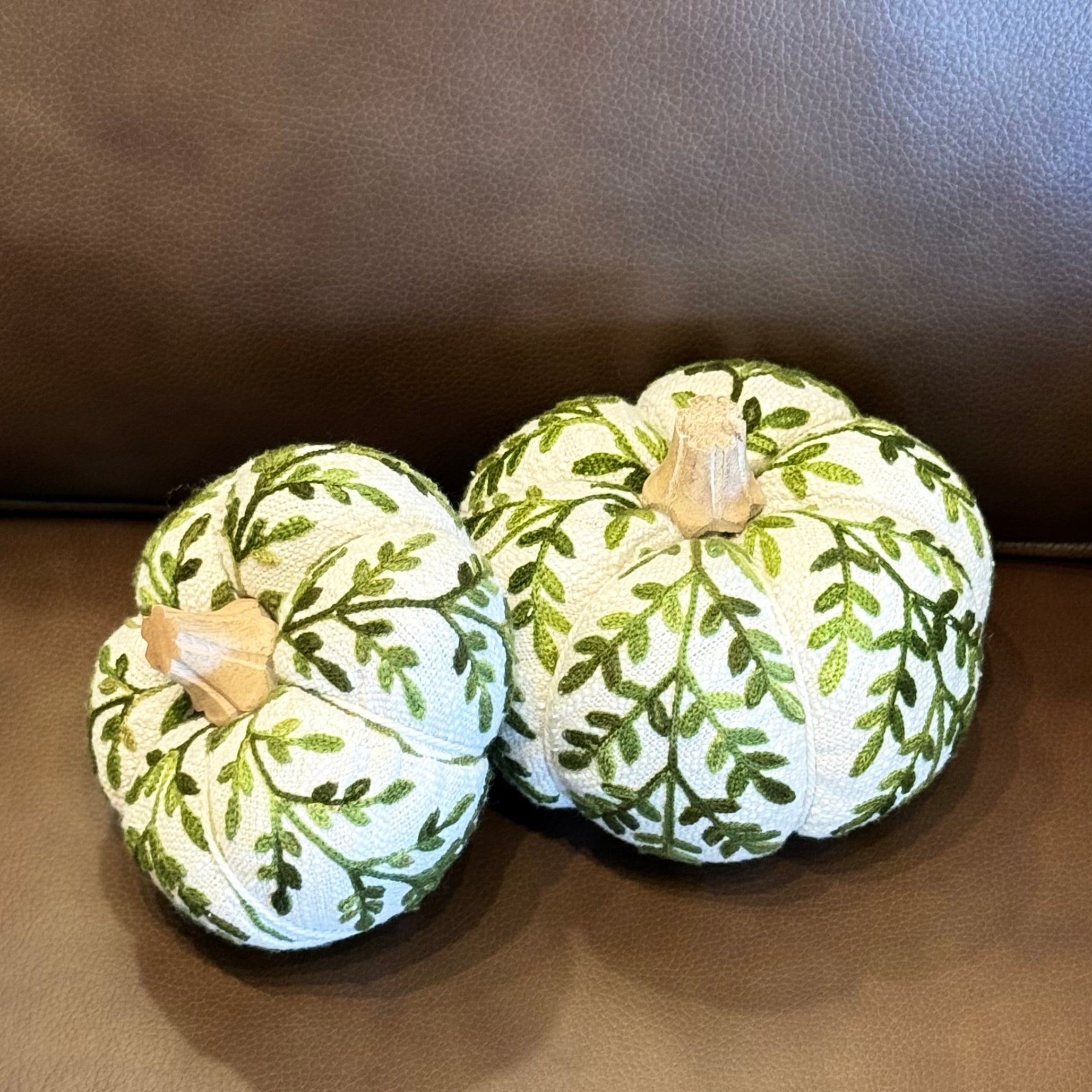Green Foliage Knit Pumpkin with Wood Stem