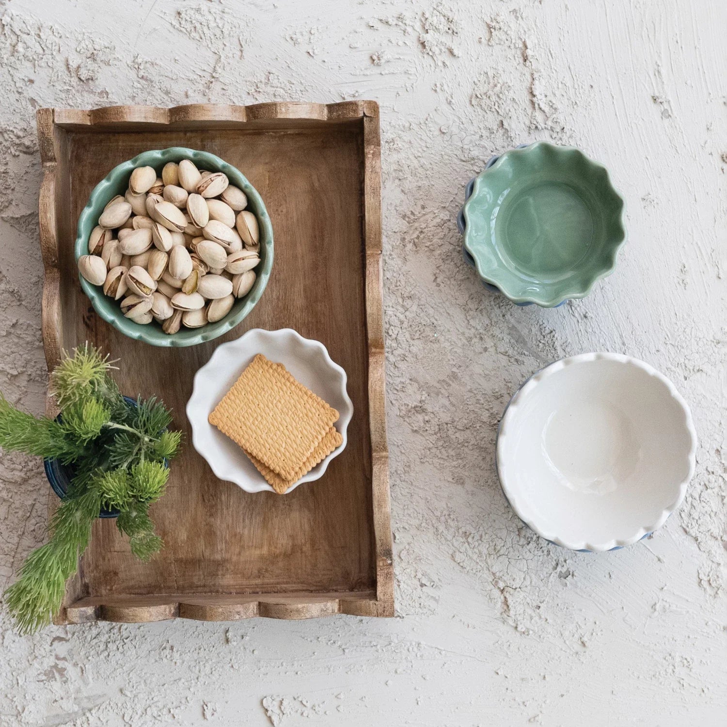Mango Wood Tray with Scalloped Edge